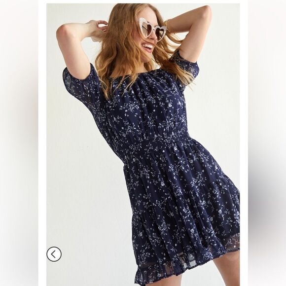 Francesca’s dress - Picture 3 of 6